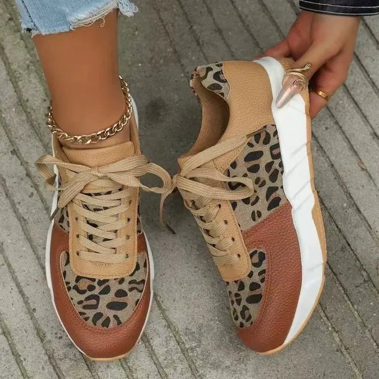 Stilfulde dames sneakers med dyreprint og komfortabel pasform