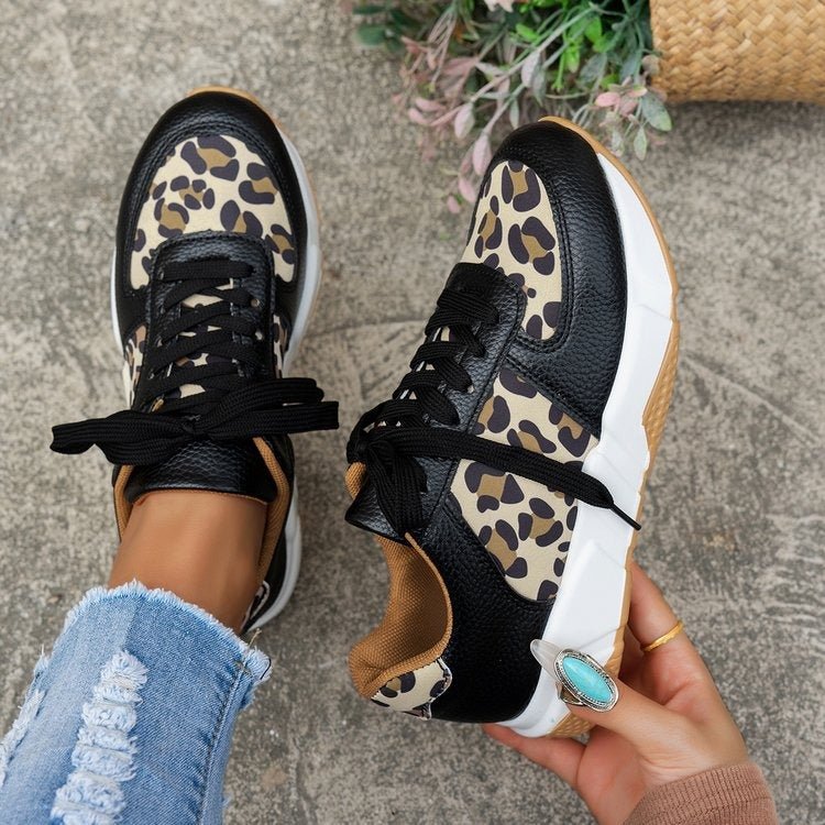 Stilfulde dames sneakers med dyreprint og komfortabel pasform