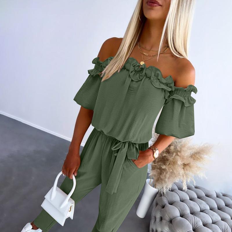 Damejumpsuit med korte ærmer | off-shoulder hals og bindebælte
