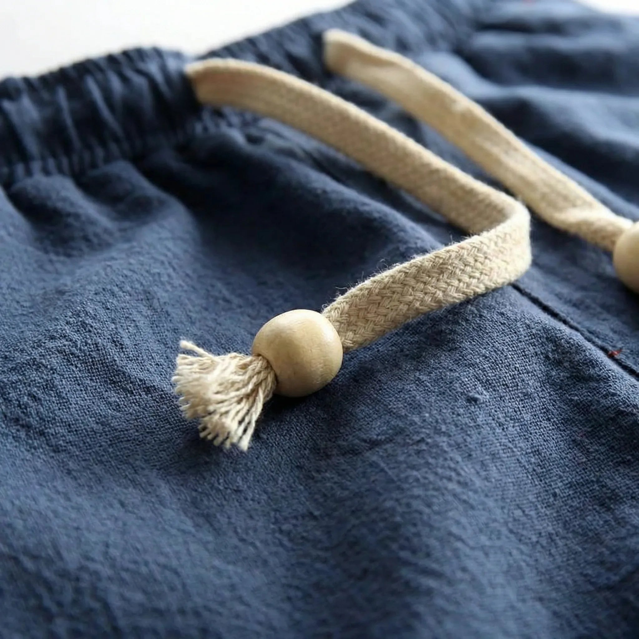 Short classique pour homme avec fermeture à lacets