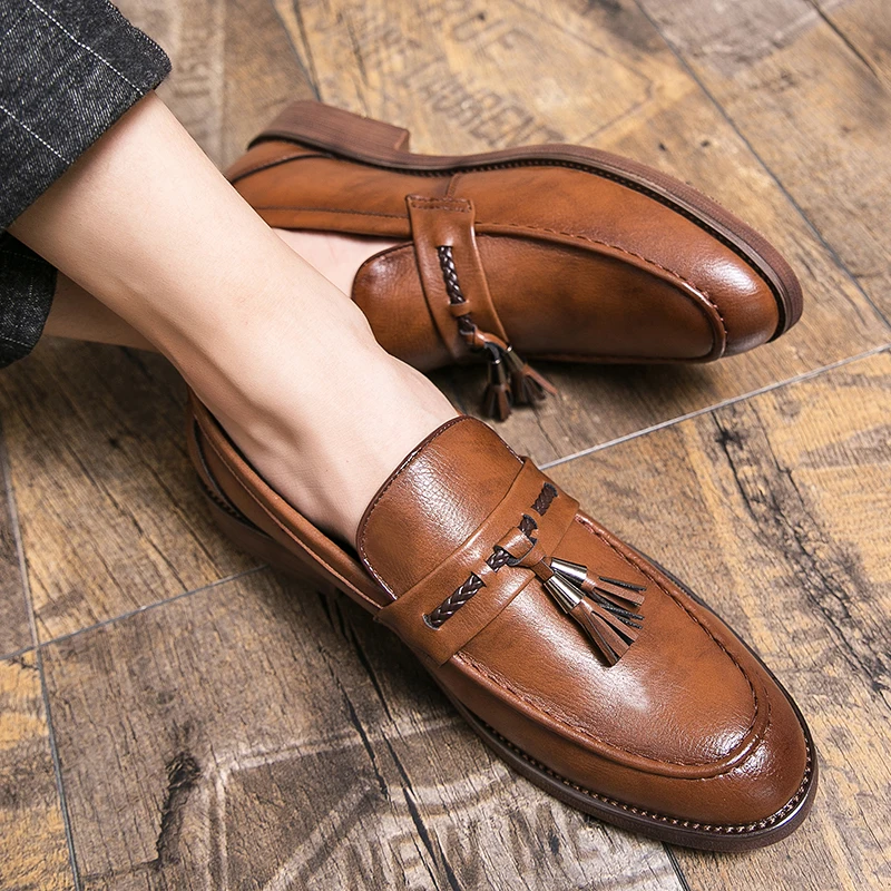 Mocassins pour homme | Chaussures élégantes à enfiler avec pompon