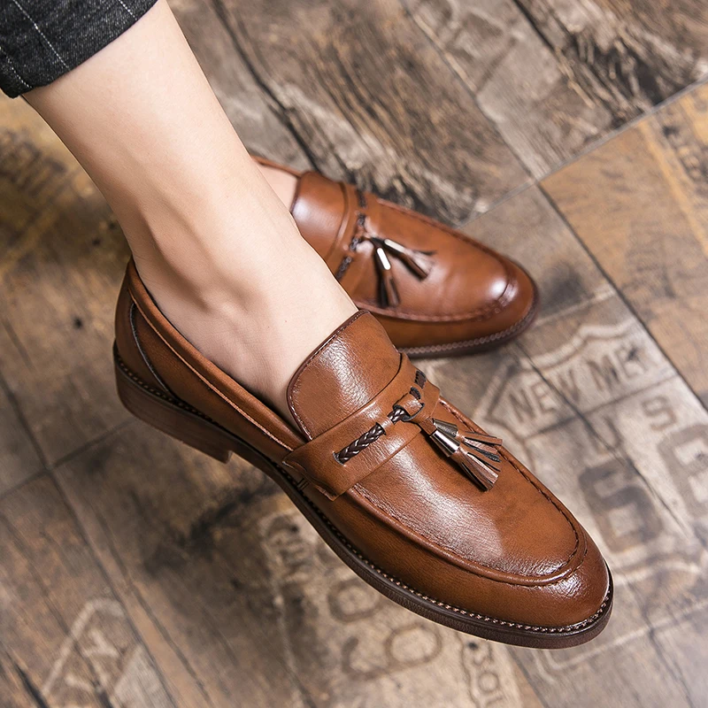 Mocassins pour homme | Chaussures élégantes à enfiler avec pompon