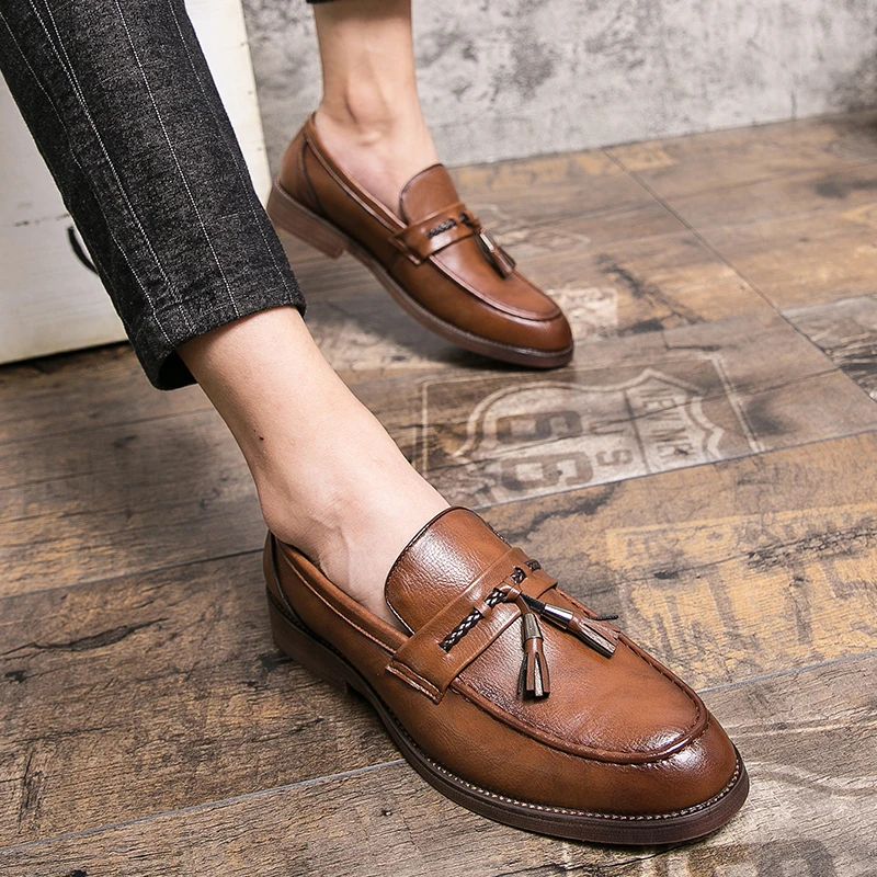 Mocassins pour homme | Chaussures élégantes à enfiler avec pompon