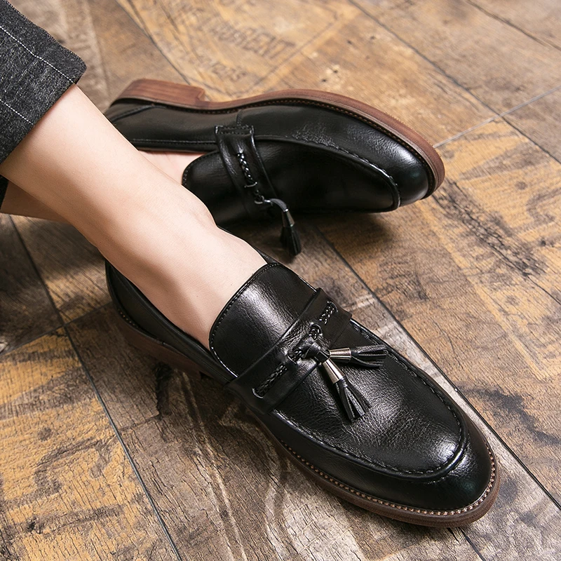 Mocassins pour homme | Chaussures élégantes à enfiler avec pompon