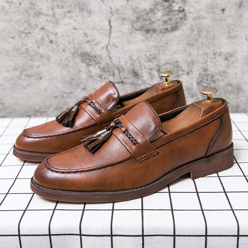 Mocassins pour homme | Chaussures élégantes à enfiler avec pompon