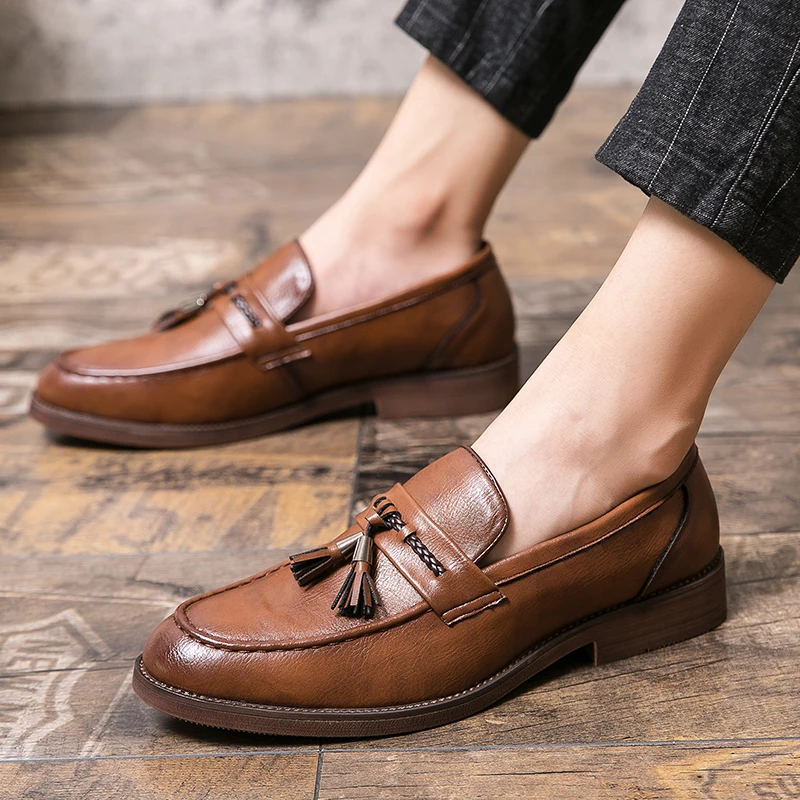 Mocassins pour homme | Chaussures élégantes à enfiler avec pompon
