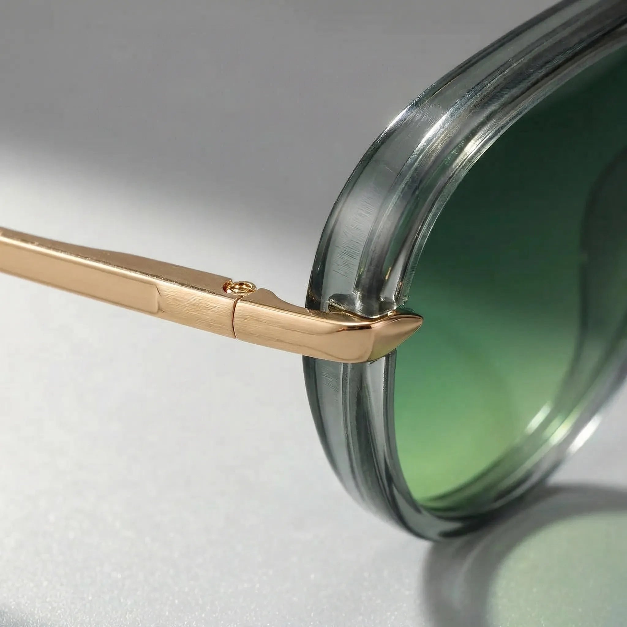 Lunettes de soleil | Modèle aviateur avec verres verts et protection UV400