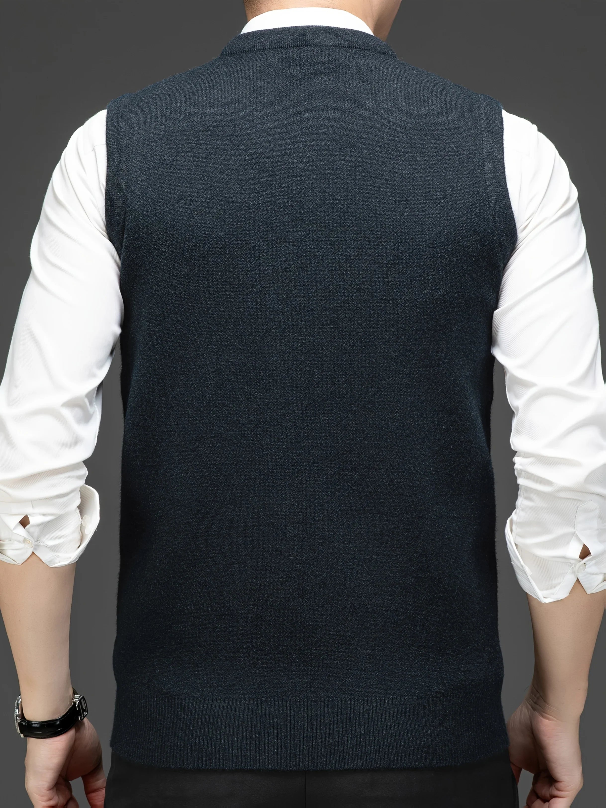 Herre pullover | Strikket v-hals pullover med diamantmønster