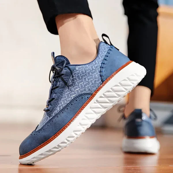 Herresneakers | Oxford sneaker med præget detalje og dæmpende sål