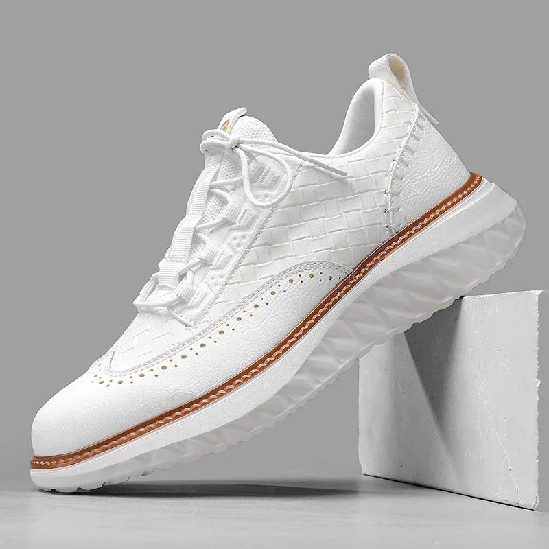 Herresneakers | Oxford sneaker med præget detalje og dæmpende sål