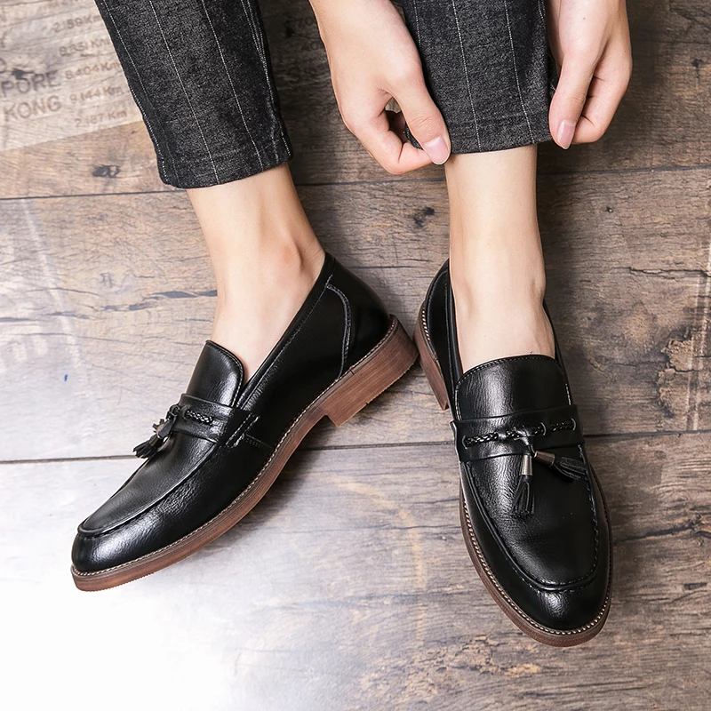 Mocassins pour homme | Chaussures élégantes à enfiler avec pompon