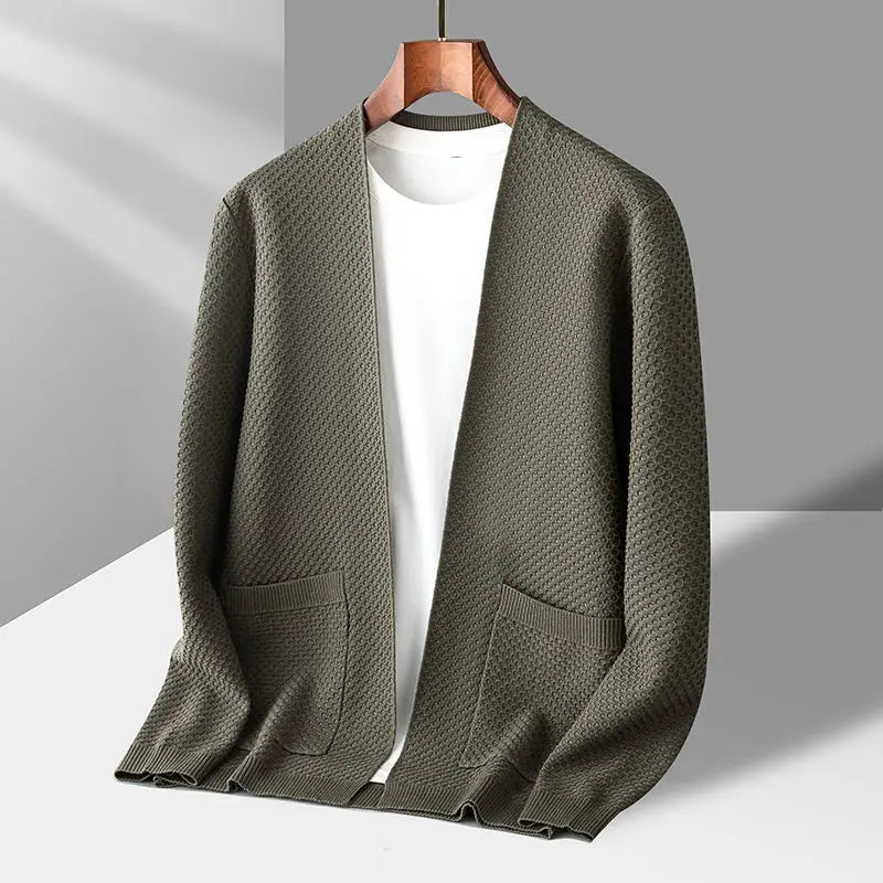 Strikket herre cardigan med strukturmønster