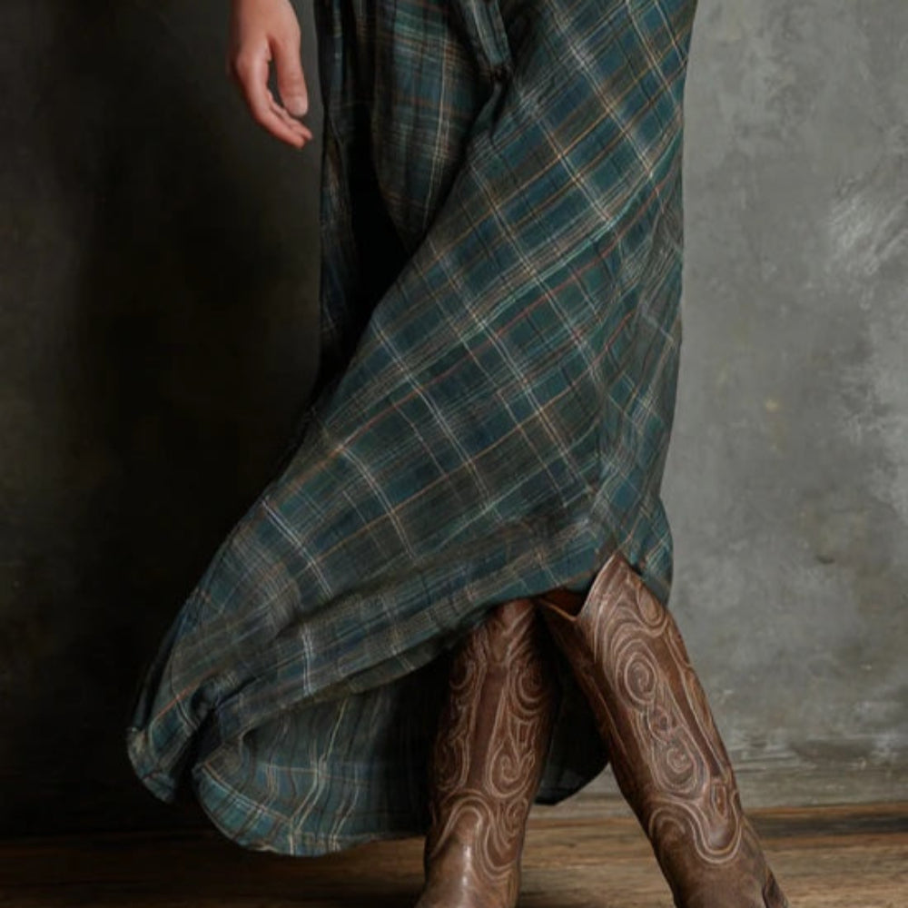 Lang ternet kjole med revers og knaplukning – afslappet pasform